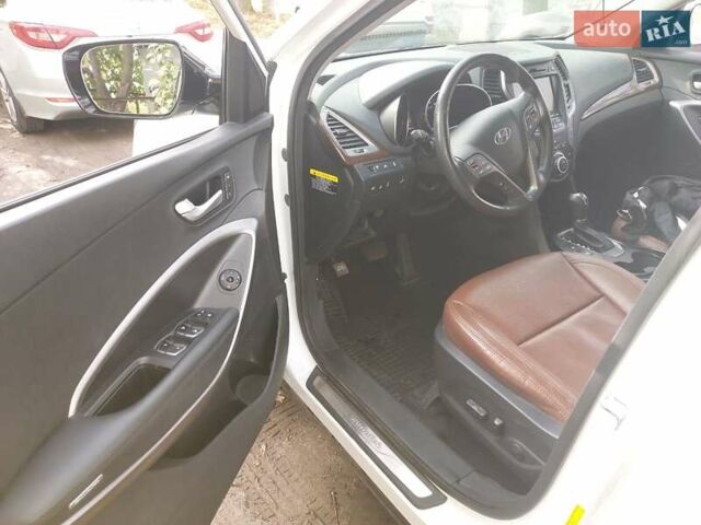 Хендай Санта Фе, об'ємом двигуна 2 л та пробігом 137 тис. км за 15500 $, фото 7 на Automoto.ua