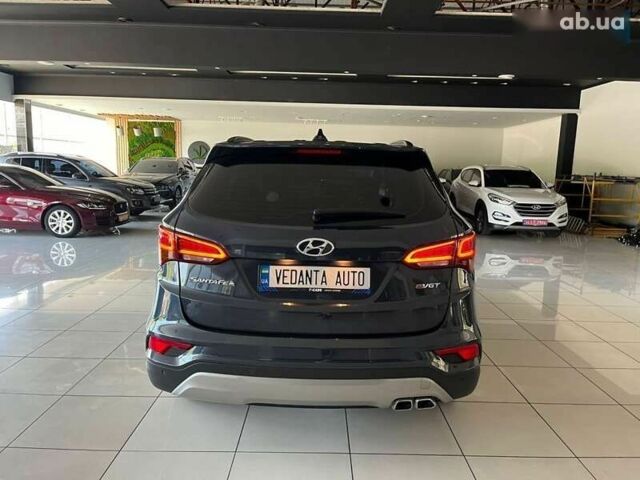 Хендай Санта Фе, объемом двигателя 2 л и пробегом 167 тыс. км за 18900 $, фото 4 на Automoto.ua