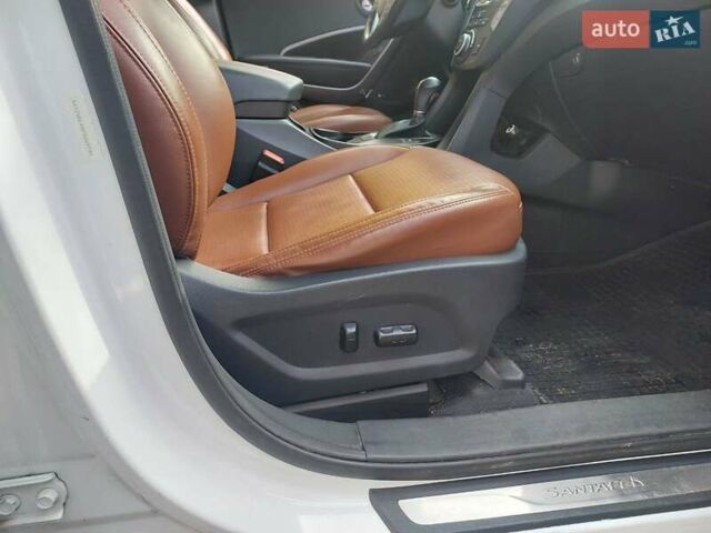 Хендай Санта Фе, об'ємом двигуна 2 л та пробігом 137 тис. км за 15500 $, фото 15 на Automoto.ua