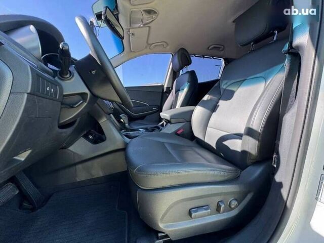 Хендай Санта Фе, объемом двигателя 2 л и пробегом 198 тыс. км за 17900 $, фото 16 на Automoto.ua
