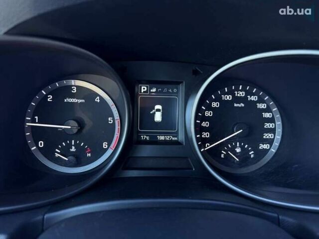 Хендай Санта Фе, объемом двигателя 2 л и пробегом 198 тыс. км за 17900 $, фото 11 на Automoto.ua