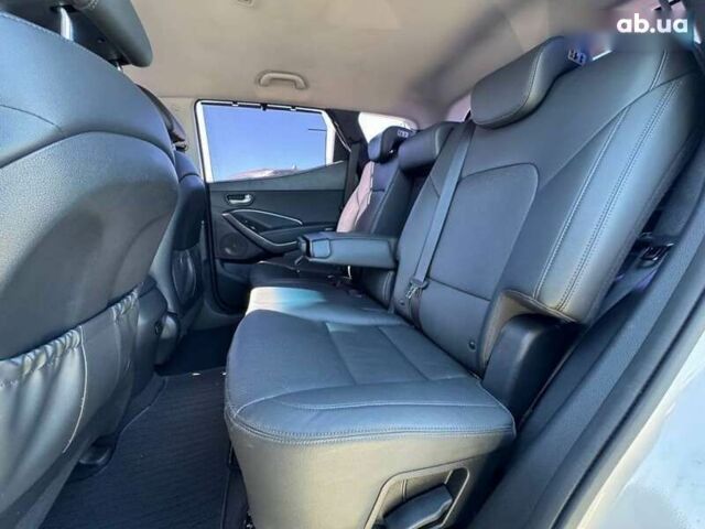 Хендай Санта Фе, объемом двигателя 2 л и пробегом 198 тыс. км за 17900 $, фото 18 на Automoto.ua