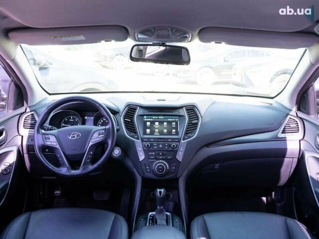 Хендай Санта Фе, объемом двигателя 2 л и пробегом 199 тыс. км за 17500 $, фото 12 на Automoto.ua