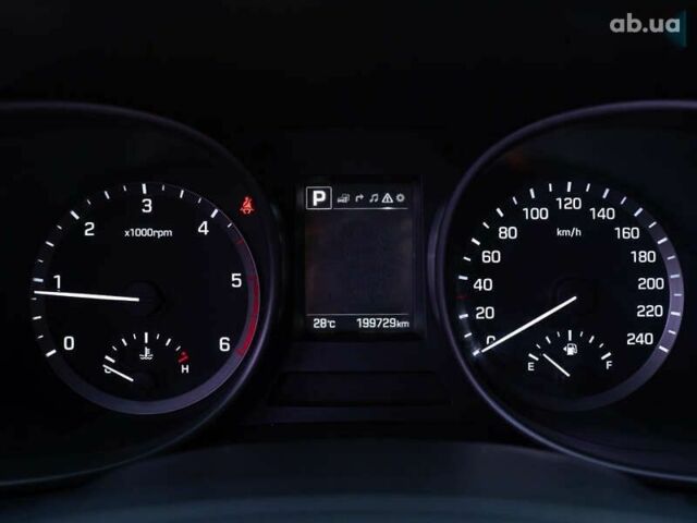 Хендай Санта Фе, объемом двигателя 2 л и пробегом 199 тыс. км за 17500 $, фото 14 на Automoto.ua