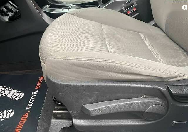 Хендай Санта Фе, объемом двигателя 2.4 л и пробегом 152 тыс. км за 12500 $, фото 14 на Automoto.ua