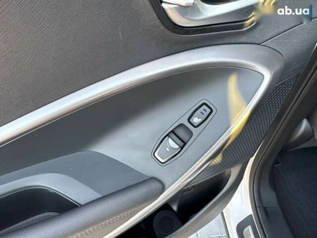 Хендай Санта Фе, объемом двигателя 2 л и пробегом 218 тыс. км за 17800 $, фото 21 на Automoto.ua