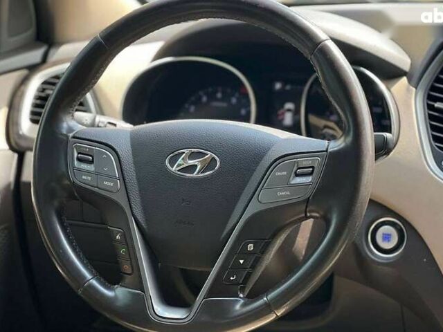 Хендай Санта Фе, объемом двигателя 2.4 л и пробегом 165 тыс. км за 16000 $, фото 14 на Automoto.ua