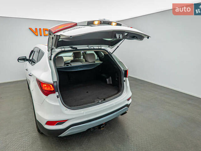 Хендай Санта Фе, объемом двигателя 2.4 л и пробегом 213 тыс. км за 14181 $, фото 6 на Automoto.ua