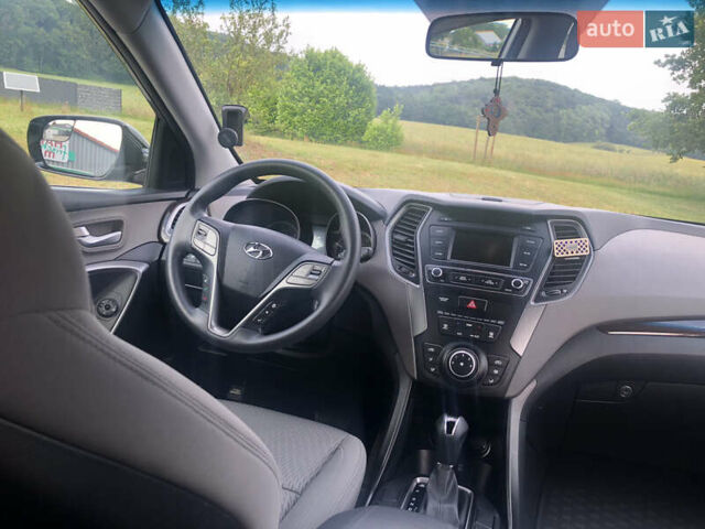 Хендай Санта Фе, объемом двигателя 2.4 л и пробегом 130 тыс. км за 13700 $, фото 2 на Automoto.ua