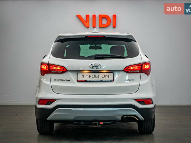 Хендай Санта Фе, объемом двигателя 2.4 л и пробегом 213 тыс. км за 14181 $, фото 5 на Automoto.ua