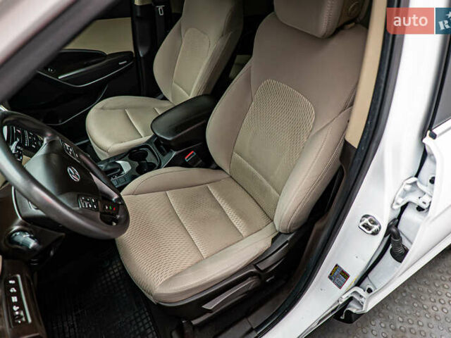 Хендай Санта Фе, объемом двигателя 2.4 л и пробегом 213 тыс. км за 14181 $, фото 8 на Automoto.ua