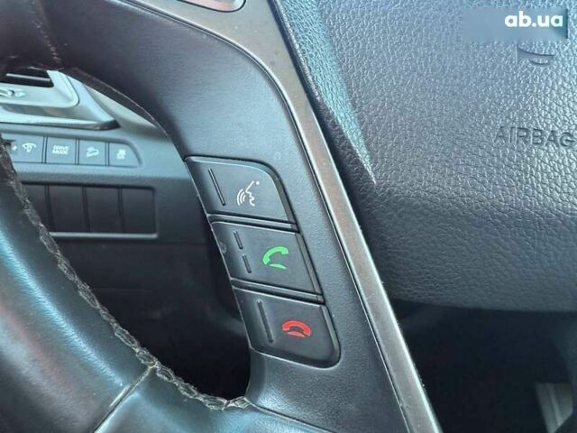 Хендай Санта Фе, объемом двигателя 2.4 л и пробегом 141 тыс. км за 14490 $, фото 21 на Automoto.ua