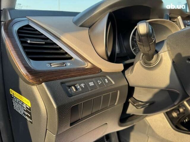 Хендай Санта Фе, об'ємом двигуна 3.3 л та пробігом 85 тис. км за 17700 $, фото 10 на Automoto.ua