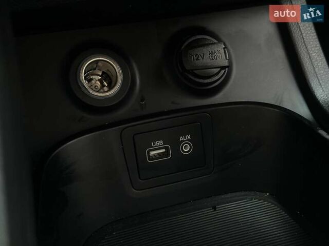 Хендай Санта Фе, объемом двигателя 2.2 л и пробегом 180 тыс. км за 22500 $, фото 29 на Automoto.ua