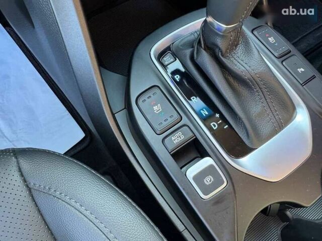 Хендай Санта Фе, объемом двигателя 2 л и пробегом 175 тыс. км за 21500 $, фото 19 на Automoto.ua