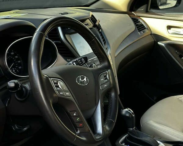 Хендай Санта Фе, объемом двигателя 2.4 л и пробегом 144 тыс. км за 13700 $, фото 7 на Automoto.ua