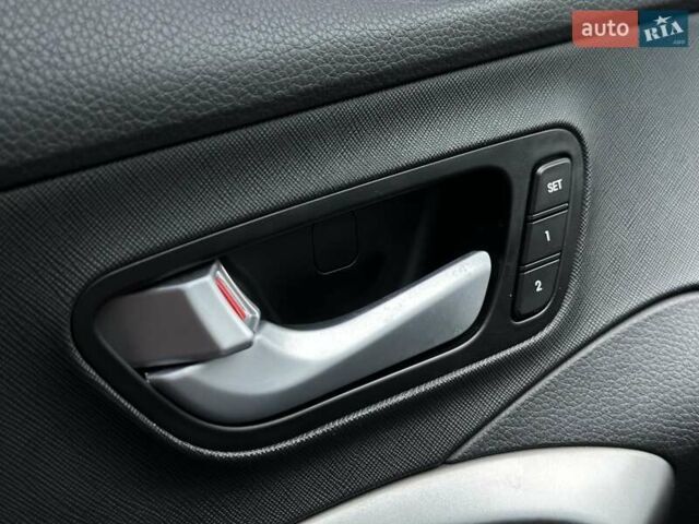 Хендай Санта Фе, объемом двигателя 2.2 л и пробегом 180 тыс. км за 22500 $, фото 14 на Automoto.ua