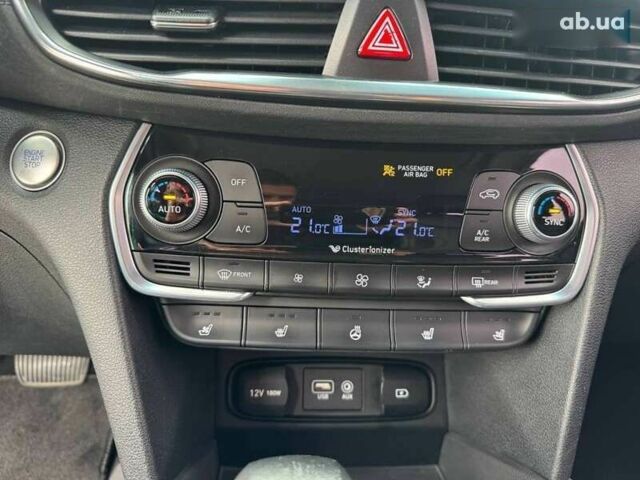 Хендай Санта Фе, объемом двигателя 2 л и пробегом 154 тыс. км за 26900 $, фото 14 на Automoto.ua