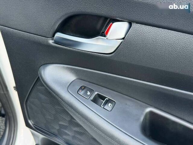 Хендай Санта Фе, объемом двигателя 2.2 л и пробегом 90 тыс. км за 28500 $, фото 29 на Automoto.ua