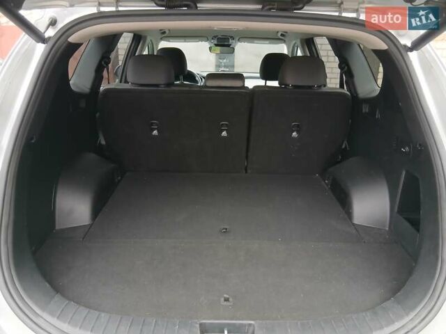 Хендай Санта Фе, объемом двигателя 2.5 л и пробегом 85 тыс. км за 27000 $, фото 4 на Automoto.ua