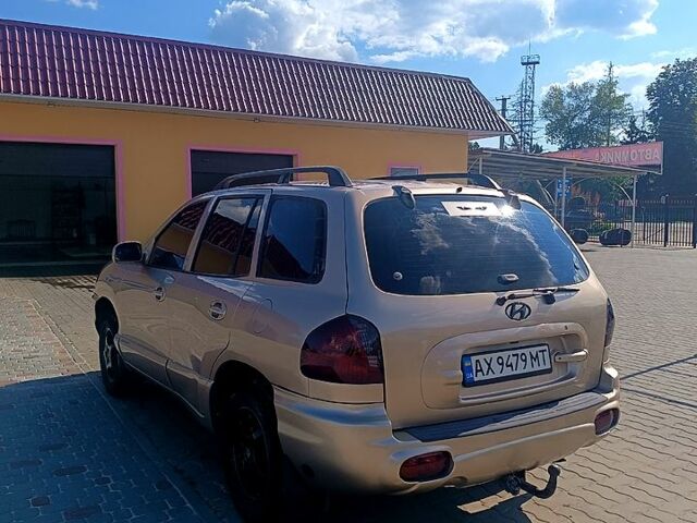 Желтый Хендай Санта Фе, объемом двигателя 2.4 л и пробегом 0 тыс. км за 6500 $, фото 1 на Automoto.ua