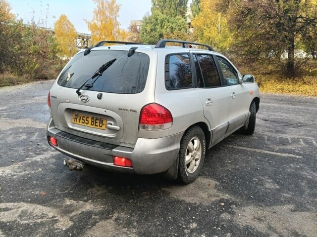 Серый Хендай Санта Фе, объемом двигателя 2.2 л и пробегом 230 тыс. км за 2969 $, фото 1 на Automoto.ua