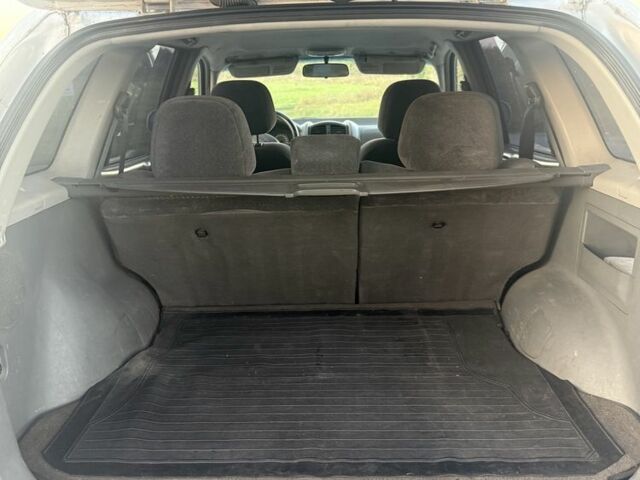 Серый Хендай Санта Фе, объемом двигателя 2 л и пробегом 300 тыс. км за 2999 $, фото 4 на Automoto.ua