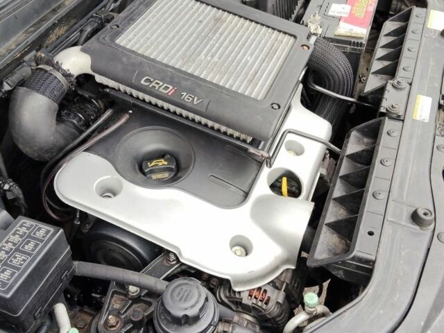 Серый Хендай Санта Фе, объемом двигателя 2.2 л и пробегом 330 тыс. км за 4700 $, фото 19 на Automoto.ua