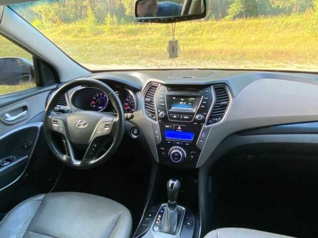 Сірий Хендай Санта Фе, об'ємом двигуна 2.4 л та пробігом 128 тис. км за 14000 $, фото 8 на Automoto.ua