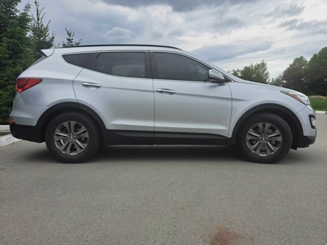 Сірий Хендай Санта Фе, об'ємом двигуна 2.4 л та пробігом 128 тис. км за 14000 $, фото 2 на Automoto.ua