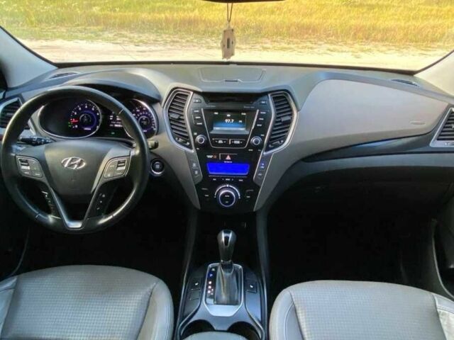 Сірий Хендай Санта Фе, об'ємом двигуна 2.4 л та пробігом 128 тис. км за 14000 $, фото 5 на Automoto.ua