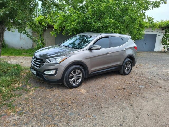 Хендай Санта Фе 2015 в Кривом Роге на Automoto.ua Серый Хендай Санта Фе, объемом двигателя 2.4 л и пробегом 192 тыс. км за 15650 $, фото 2 на Automoto.ua