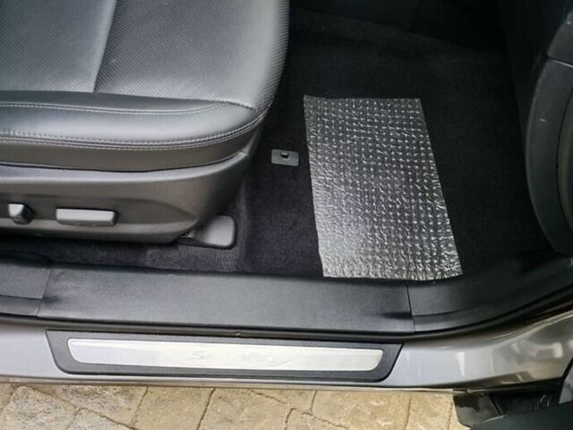 Сірий Хендай Санта Фе, об'ємом двигуна 2 л та пробігом 280 тис. км за 19300 $, фото 5 на Automoto.ua