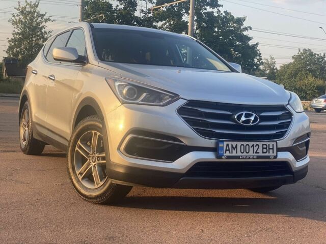 Сірий Хендай Санта Фе, об'ємом двигуна 2.4 л та пробігом 120 тис. км за 15900 $, фото 1 на Automoto.ua