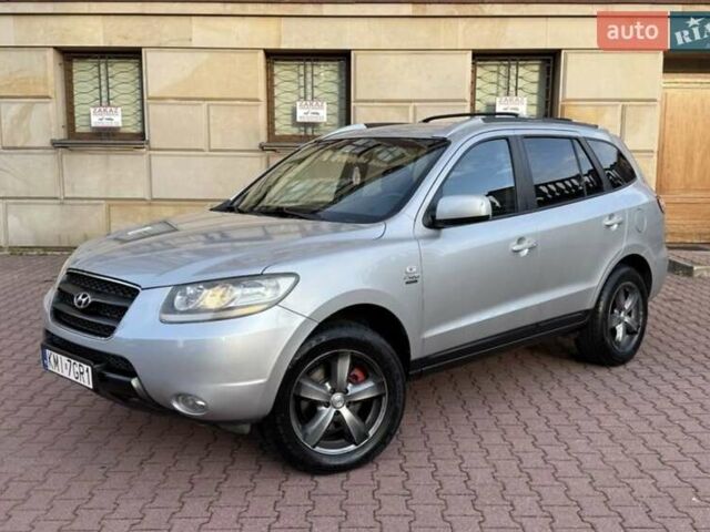 Хендай Санта Фе 2000 в Кропивницком (Кировограде) на Automoto.ua Серый Хендай Санта Фе, объемом двигателя 2.2 л и пробегом 265 тыс. км за 3000 $, фото 1 на Automoto.ua