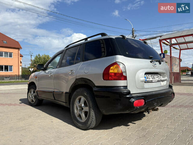 Сірий Хендай Санта Фе, об'ємом двигуна 2 л та пробігом 360 тис. км за 4498 $, фото 5 на Automoto.ua