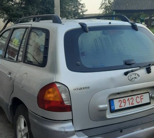 Серый Хендай Санта Фе, объемом двигателя 0 л и пробегом 111 тыс. км за 3500 $, фото 1 на Automoto.ua