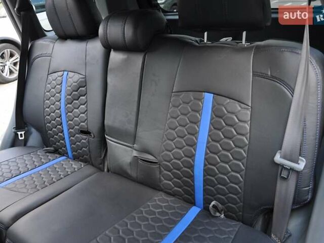 Сірий Хендай Санта Фе, об'ємом двигуна 2 л та пробігом 238 тис. км за 5800 $, фото 20 на Automoto.ua