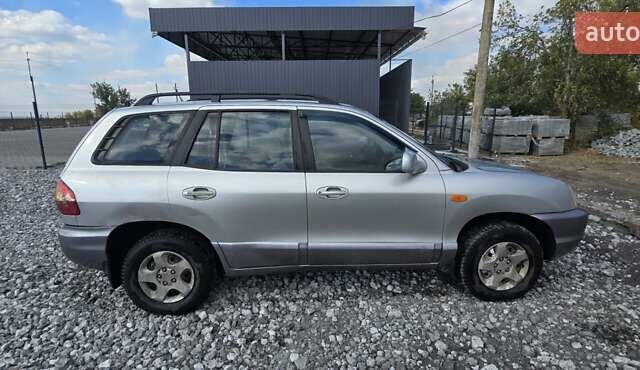 Сірий Хендай Санта Фе, об'ємом двигуна 2.4 л та пробігом 359 тис. км за 3200 $, фото 2 на Automoto.ua