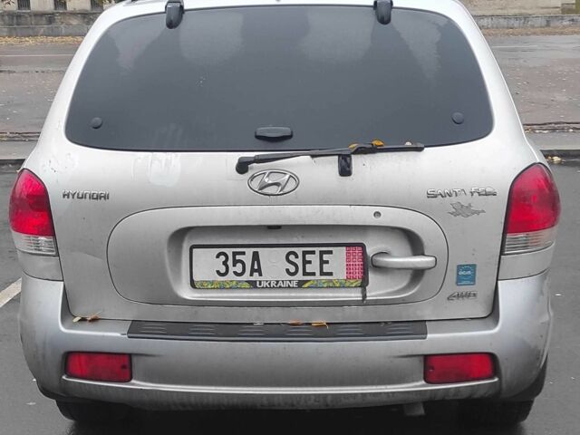 Сірий Хендай Санта Фе, об'ємом двигуна 2.2 л та пробігом 374 тис. км за 3000 $, фото 3 на Automoto.ua