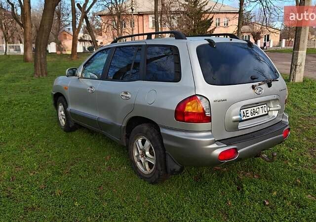 Сірий Хендай Санта Фе, об'ємом двигуна 2.35 л та пробігом 330 тис. км за 4500 $, фото 2 на Automoto.ua