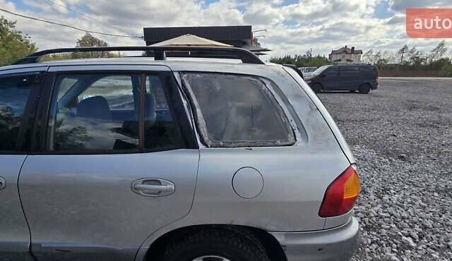 Сірий Хендай Санта Фе, об'ємом двигуна 2.4 л та пробігом 359 тис. км за 3200 $, фото 5 на Automoto.ua