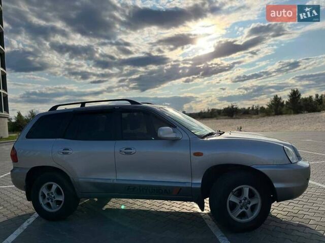 Сірий Хендай Санта Фе, об'ємом двигуна 2.7 л та пробігом 180 тис. км за 6200 $, фото 8 на Automoto.ua