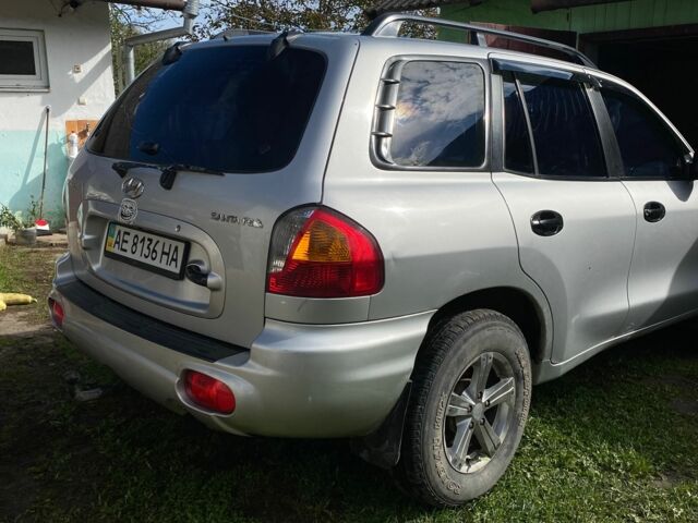 Серый Хендай Санта Фе, объемом двигателя 0 л и пробегом 315 тыс. км за 4200 $, фото 3 на Automoto.ua