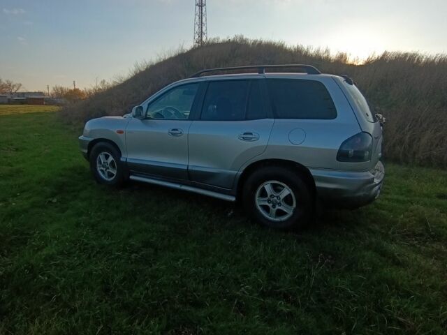 Сірий Хендай Санта Фе, об'ємом двигуна 2 л та пробігом 390 тис. км за 2900 $, фото 4 на Automoto.ua