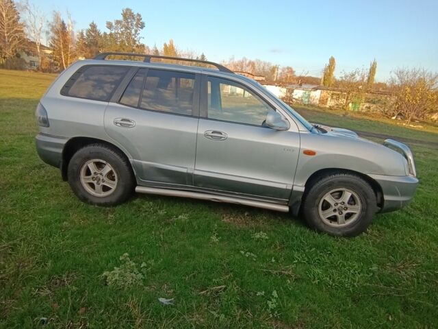 Сірий Хендай Санта Фе, об'ємом двигуна 2 л та пробігом 390 тис. км за 2900 $, фото 7 на Automoto.ua