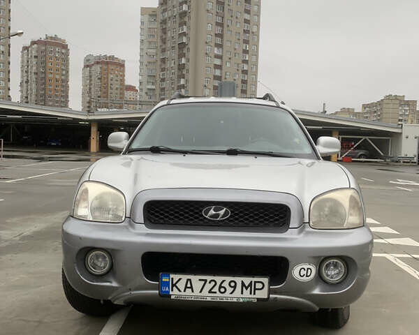 Серый Хендай Санта Фе, объемом двигателя 2.4 л и пробегом 115 тыс. км за 6100 $, фото 1 на Automoto.ua