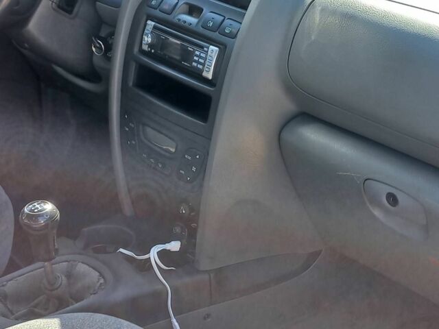 Сірий Хендай Санта Фе, об'ємом двигуна 2 л та пробігом 350 тис. км за 4000 $, фото 10 на Automoto.ua