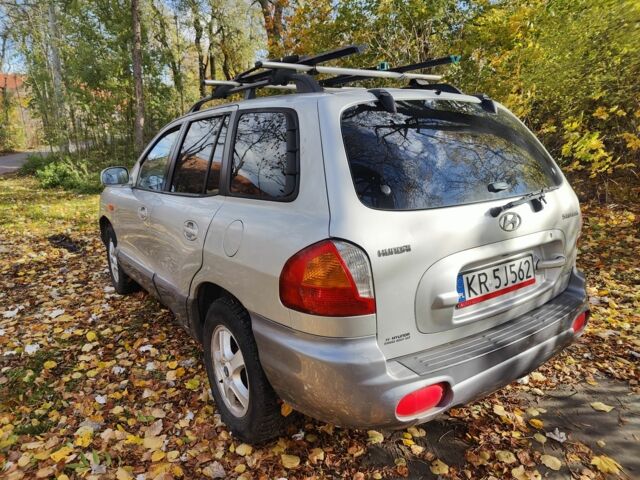 Серый Хендай Санта Фе, объемом двигателя 0 л и пробегом 300 тыс. км за 3000 $, фото 6 на Automoto.ua