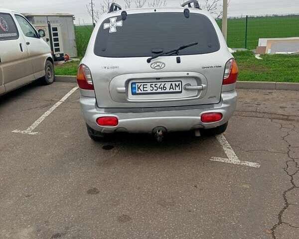 Сірий Хендай Санта Фе, об'ємом двигуна 1.99 л та пробігом 320 тис. км за 5500 $, фото 2 на Automoto.ua
